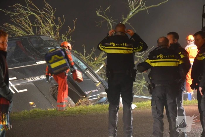 Chauffeur Arriva touringcar overleden bij crash