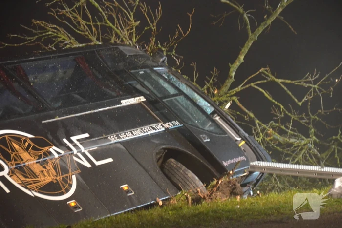Chauffeur Arriva touringcar overleden bij crash