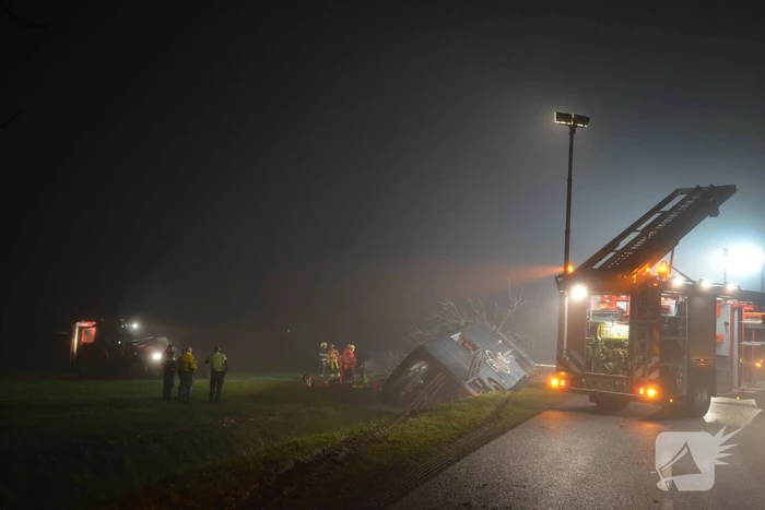 Chauffeur Arriva touringcar overleden bij crash