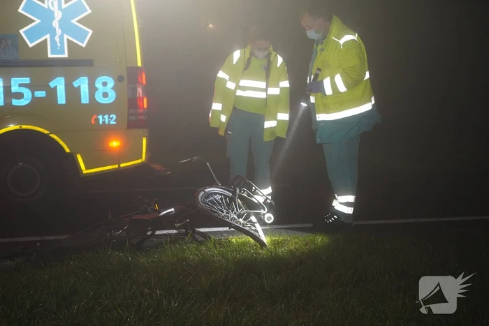 Fietser zwaargewond bij aanrijding met auto
