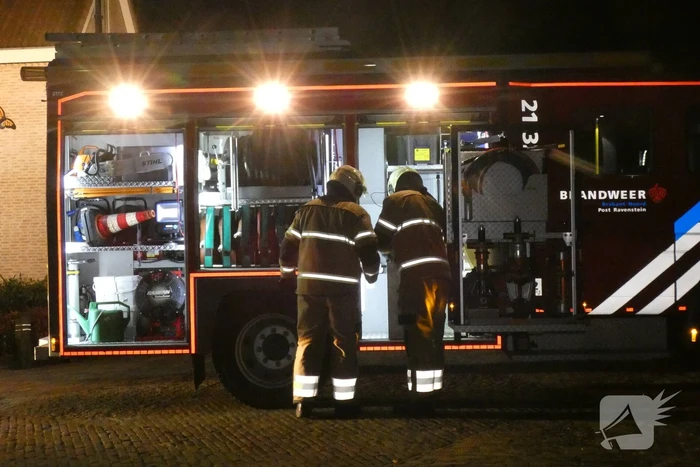 Schoorsteen geveegd na brand