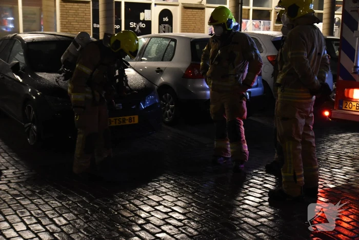 Plastic voorwerp in brand zet portiek vol rook