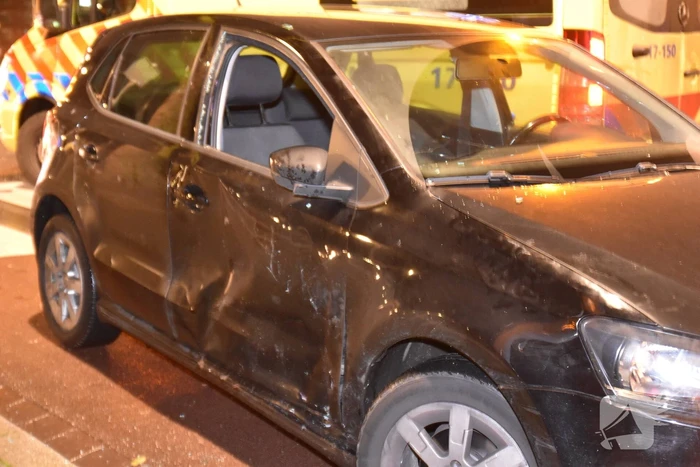 Maaltijdbezorger gewond bij aanrijding met auto