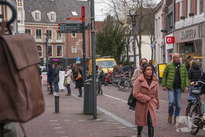 Enorme drukte in binnenstad na aankondiging sluiting winkels