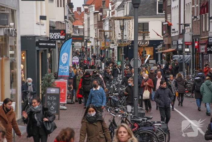 Enorme drukte in binnenstad na aankondiging sluiting winkels