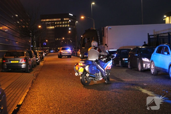Zwaarbeveiligd transport vanaf voormalige gelddrukkerij Joh Enschedé