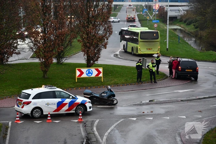 Aanrijding tussen auto en motor