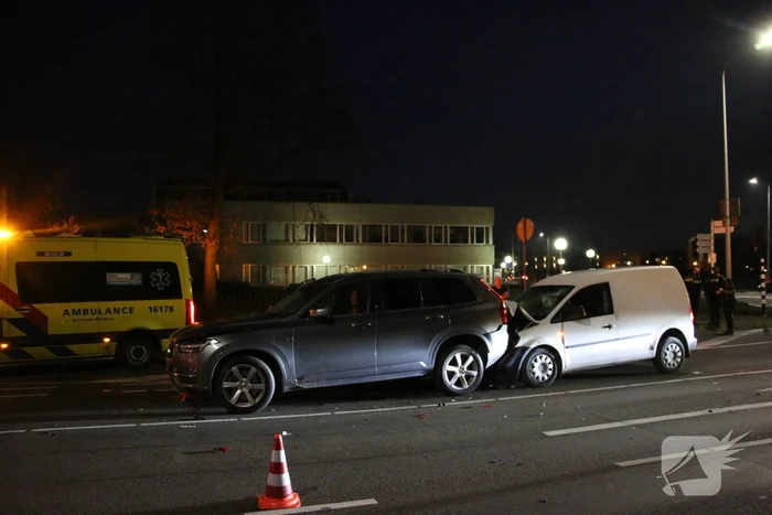 Verkeer ontregeld na botsing