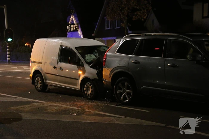 Verkeer ontregeld na botsing