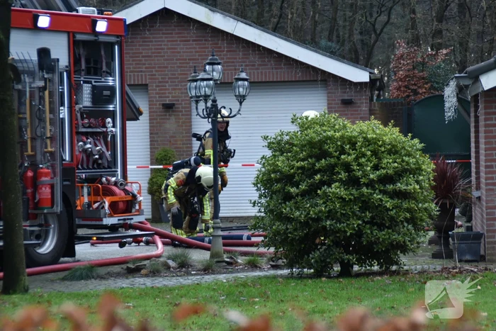 Veel rook bij brand in schuur