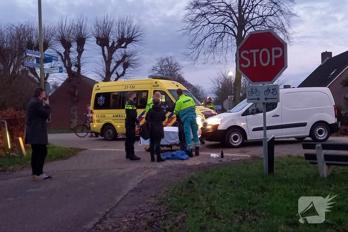 Scooterrijder gewond bij botsing met auto