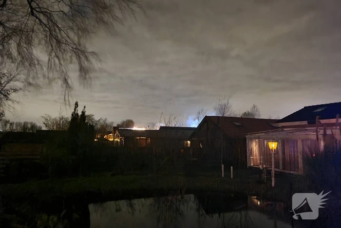 Flinke brand in houten chalet