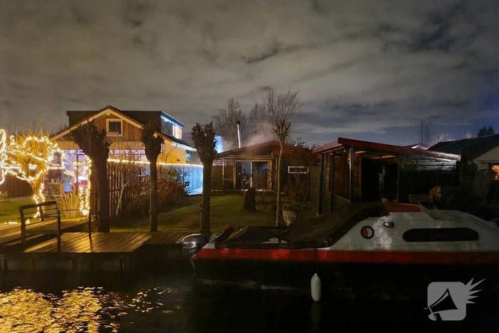Flinke brand in houten chalet