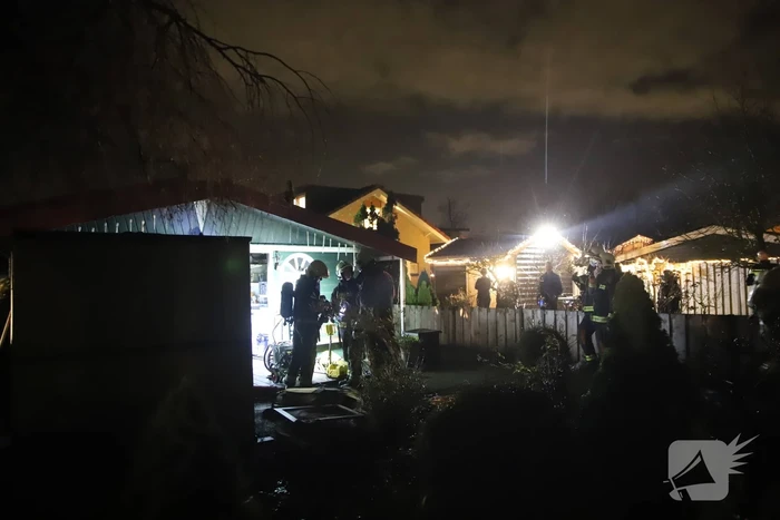 Flinke brand in houten chalet