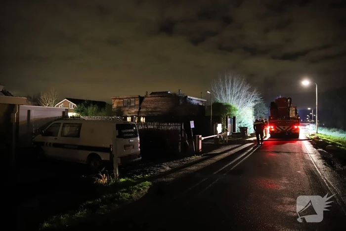 Flinke brand in houten chalet