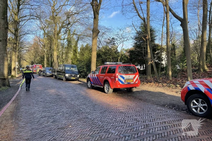 Veel rook bij brand in carport