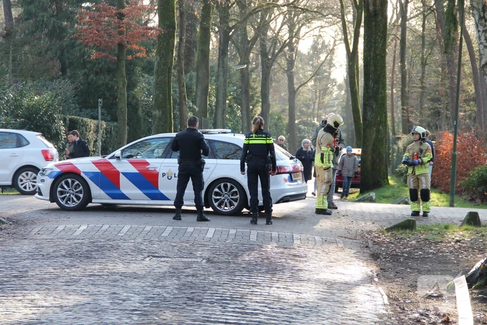 Veel rook bij brand in carport