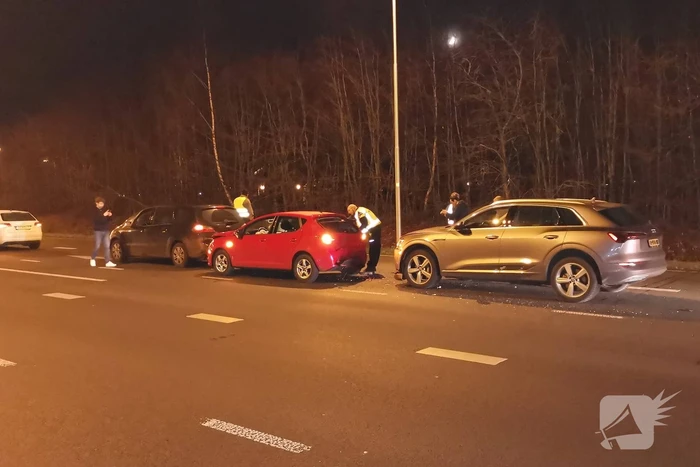 Botsing tussen meerdere auto's