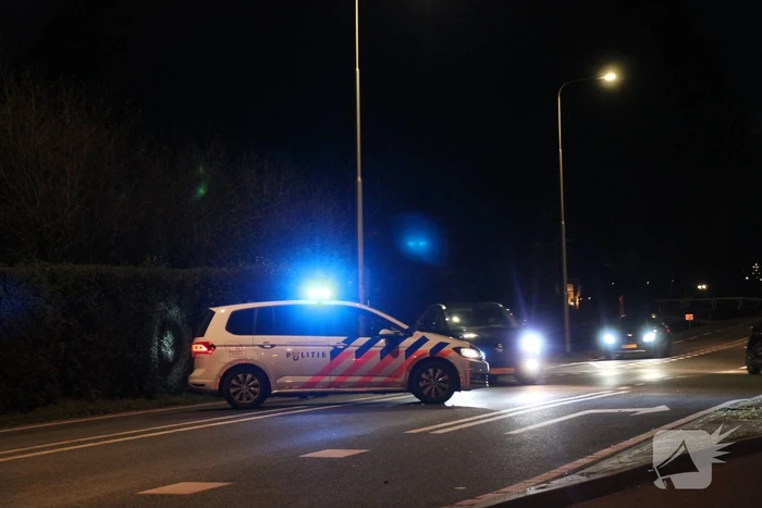 Automobilist knalt op huis