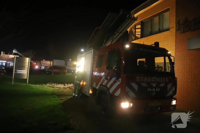 Flinke brand op zolder van woning