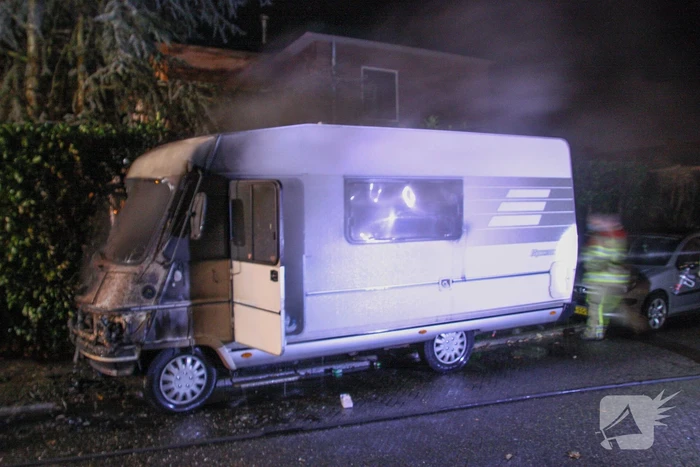 Camper verwoest door brand