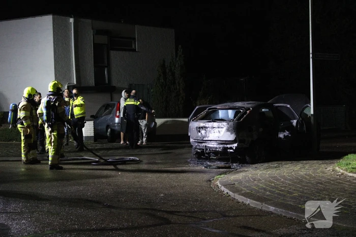 Auto verwoest door brand