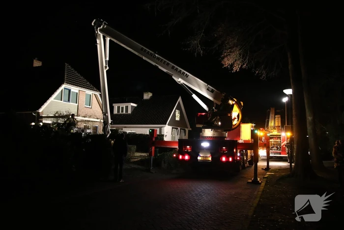 Brand in schoorsteen van woning
