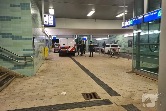 Politie doet meerdere aanhoudingen op NS-station