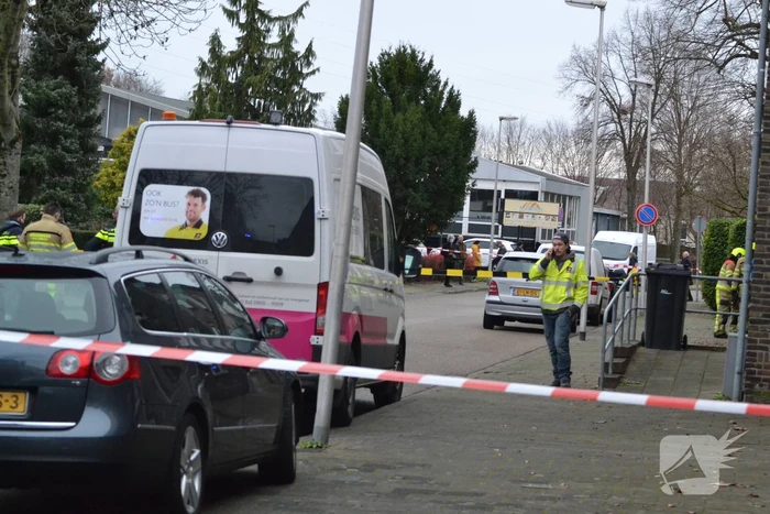 Straat afgesloten door gaslekkage in woning
