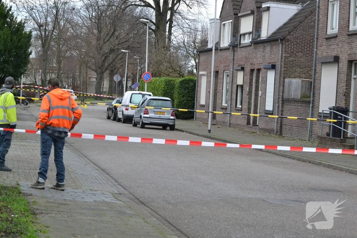 Straat afgesloten door gaslekkage in woning