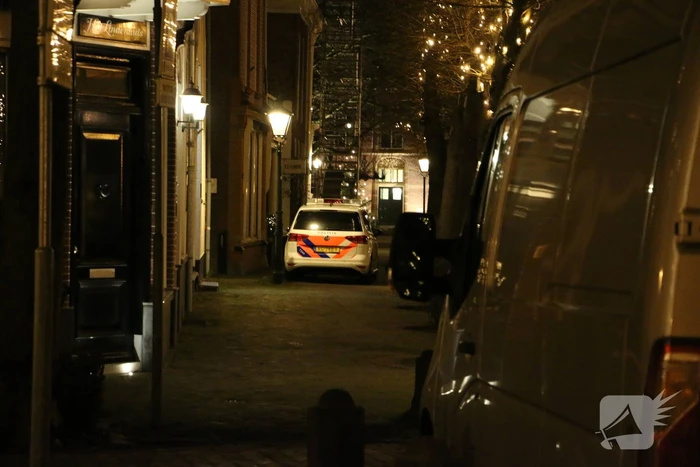 Overleden vrouw (35) aangetroffen in woning