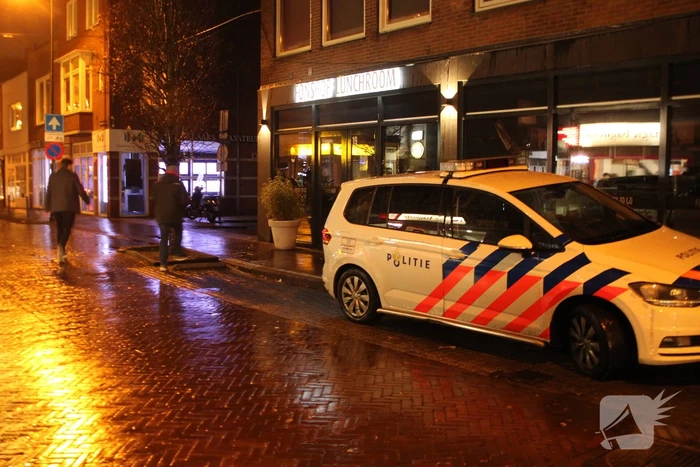 Overval op dierenwinkel van den Berg