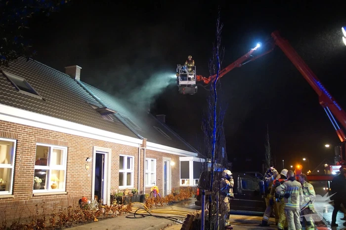 Veel rook bij brand in woning