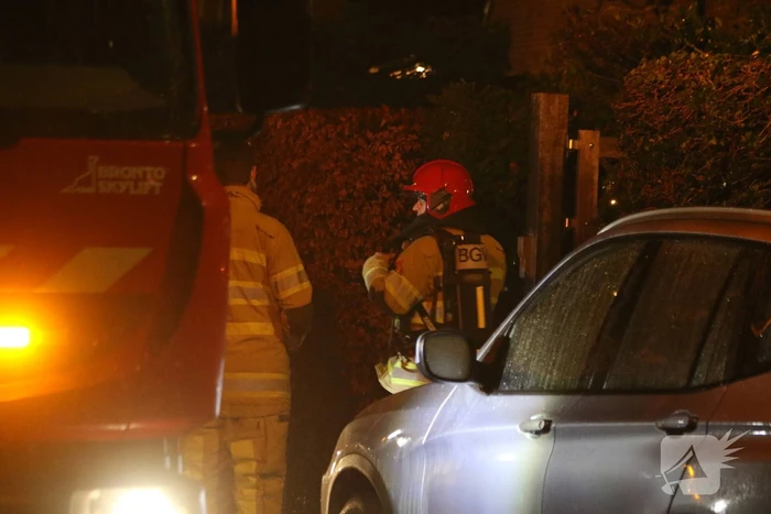 Brand in schoorsteen van woning