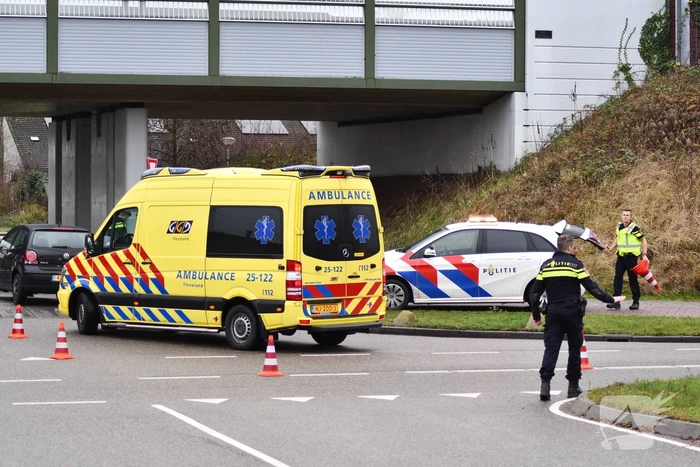 Persoon op scootmobiel aangereden