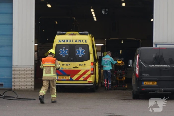 Explosie in loods Touringcarbedrijf Van Oeveren