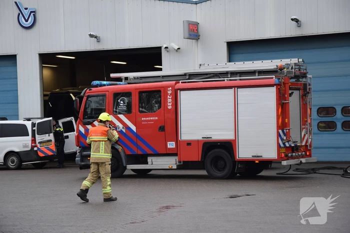 Explosie in loods Touringcarbedrijf Van Oeveren