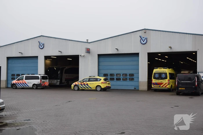 Explosie in loods Touringcarbedrijf Van Oeveren