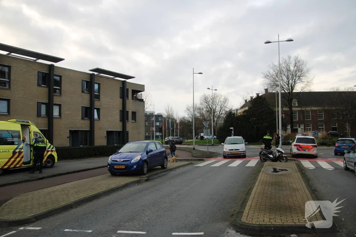 Scooterrijder gewond bij botsing met auto