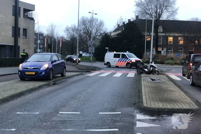 Scooterrijder gewond bij botsing met auto