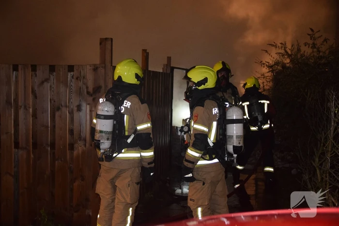 Flinke brand in schuur na explosie
