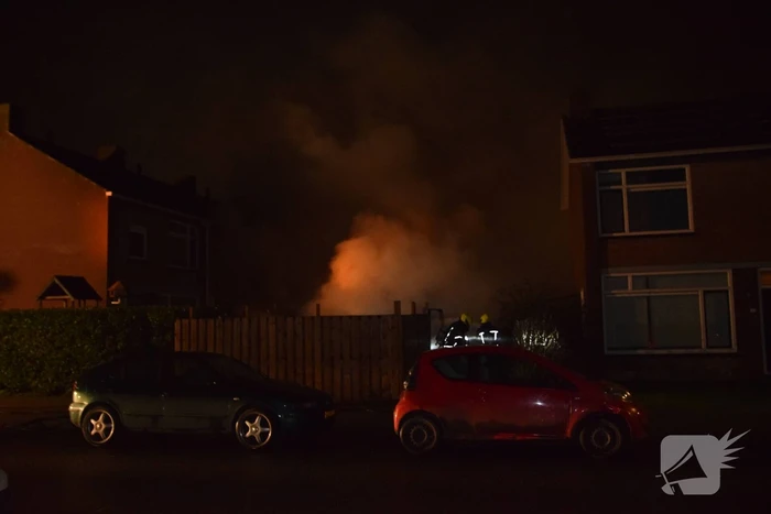 Flinke brand in schuur na explosie