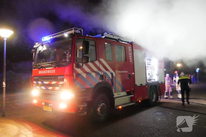 Auto gaat in vlammen op