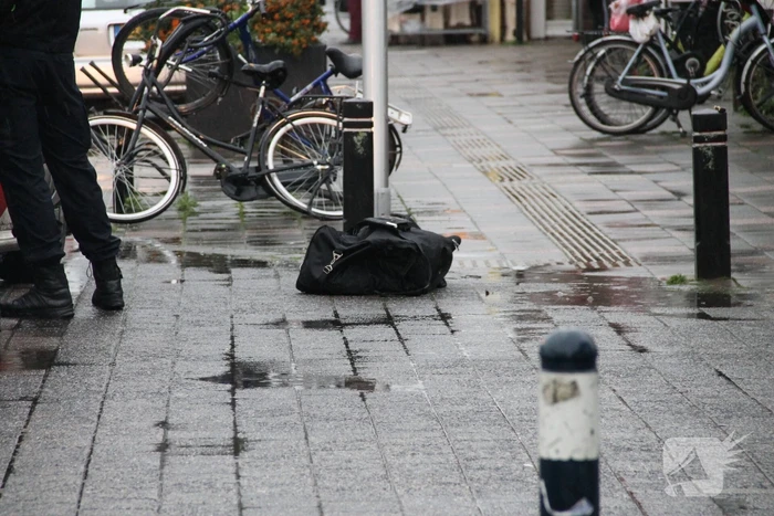 Man aangehouden door agenten