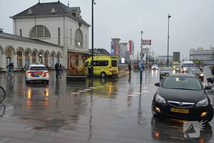 Fietsster gewond bij botsing met auto