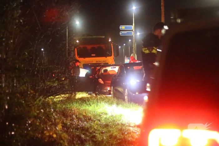 Schade na aanrijding tussen twee auto's
