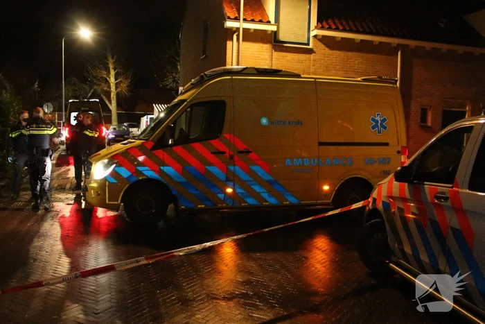 Persoon zwaargewond bij incident op straat