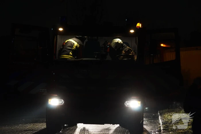 Berg afval in brand gevlogen