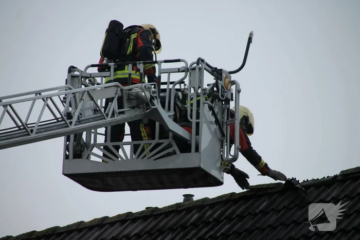 Flinke brand op zolder van woning