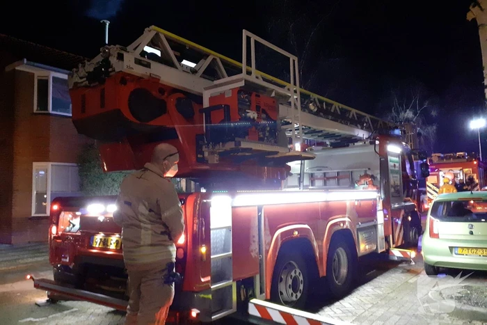 Brand in schoorsteen van woning